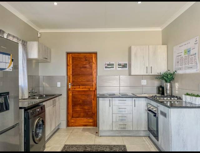 3 BEDROOM HOUSE FOR SALE IN PRESIDENT PARK